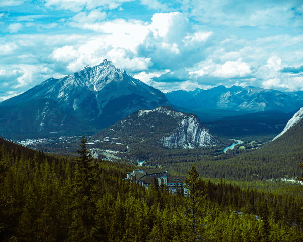 An image of 030 Banff Mountains